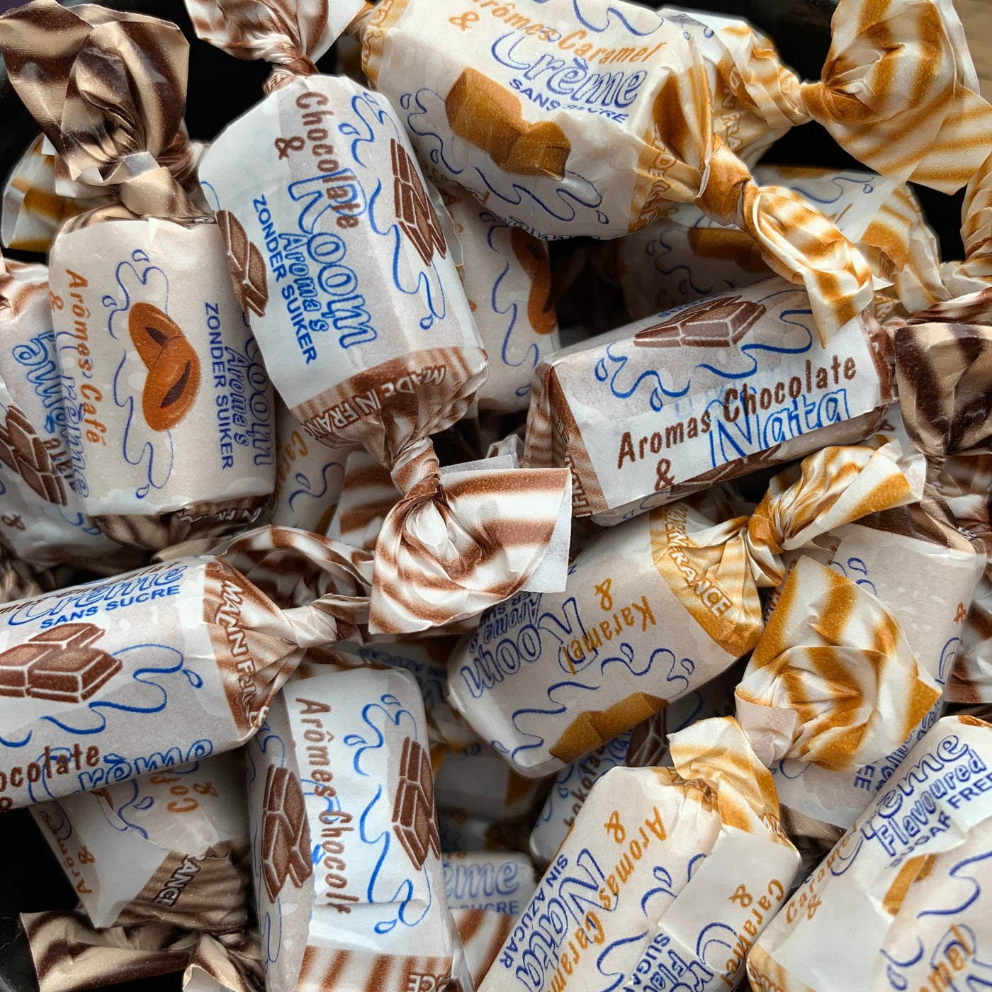 Caribean Toffee Lakritze. Ihr sucht süßes Lakritz aus Holland? Hier findet Ihr leckere süße Lakritz und viele weitere Sorten. Von Süß bis Salzig, von Vegan bis Zuckerfrei. Kräftig, mild, süßlich, salzig, einfach lecker! Jetzt süßes Lakritz online bestellen in deinem Lakritz Online Shop | Dropje lekker Lakritz.