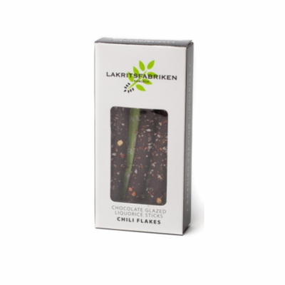 Lakritsfabriken-Sticks-chili-Dropje Lakritze _Ihr sucht süßes Lakritz aus Holland? Hier findet Ihr leckere süße Lakritz und viele weitere Sorten. Von Süß bis Salzig, von Vegan bis Zuckerfrei. Kräftig, mild, süßlich, salzig, einfach lecker! Jetzt süßes Lakritz online bestellen in deinem Lakritz Online Shop | Dropje lekker Lakritz.