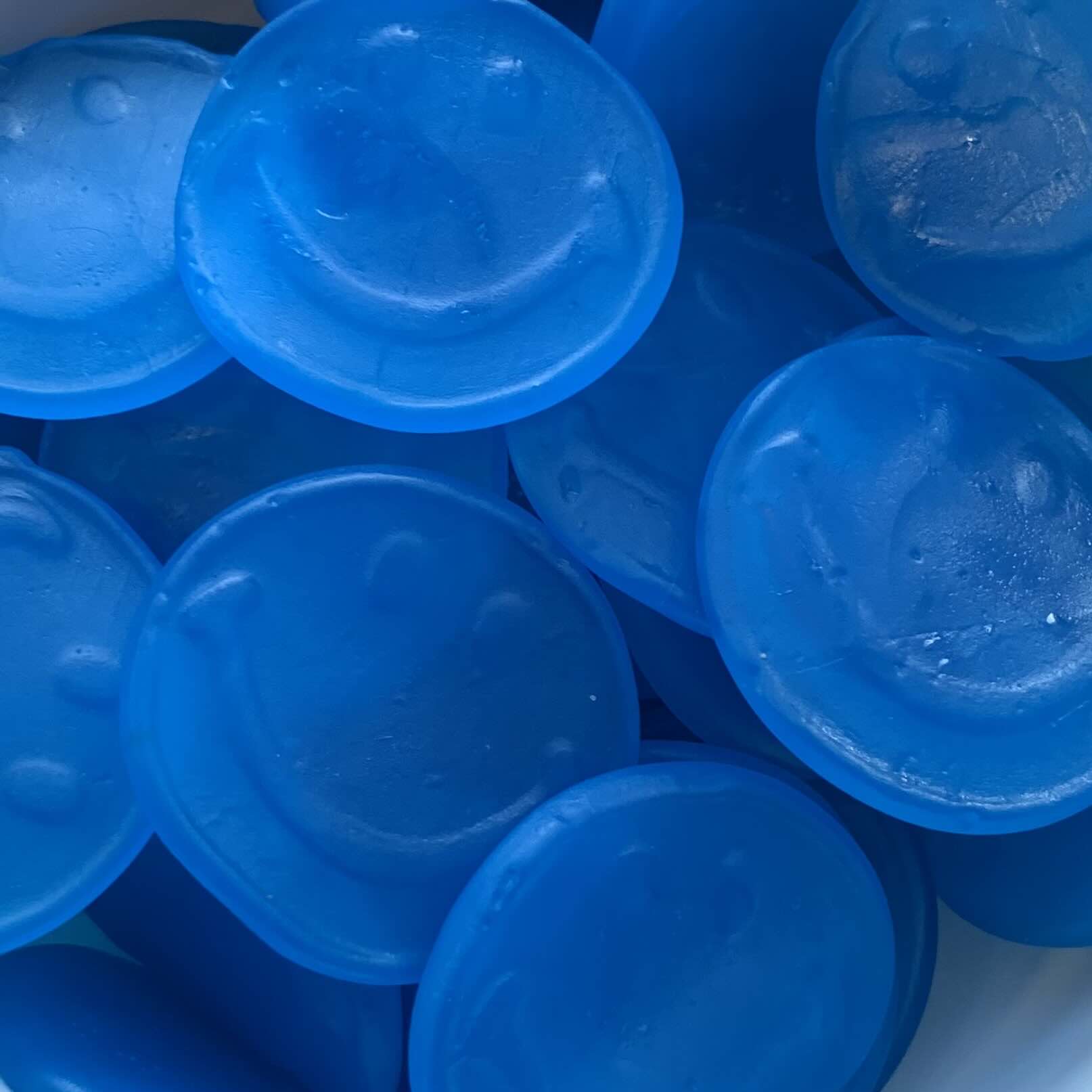 Blaue riesen Smileys online kaufen im Dropje Lakritz-Shop – Dropje ... Blaue riesen Smileys online kaufen im Dropje Lakritz-Shop – Dropje ...